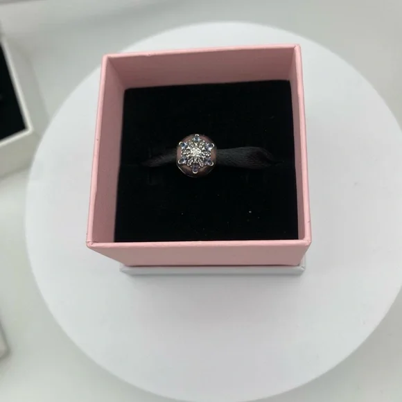 Authentic Pandora Snowflake Clasp - Picture 3 of 6